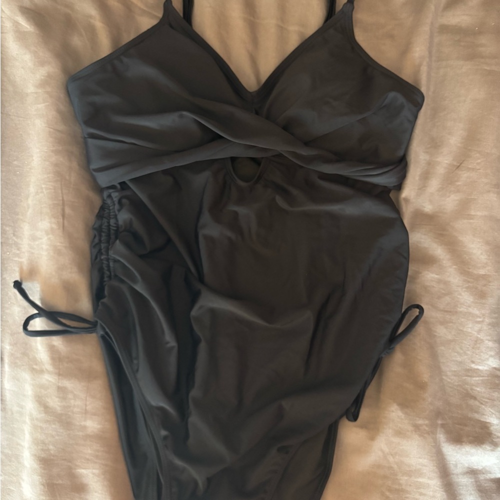 Cupshe Black One Piece Swimsuit L new